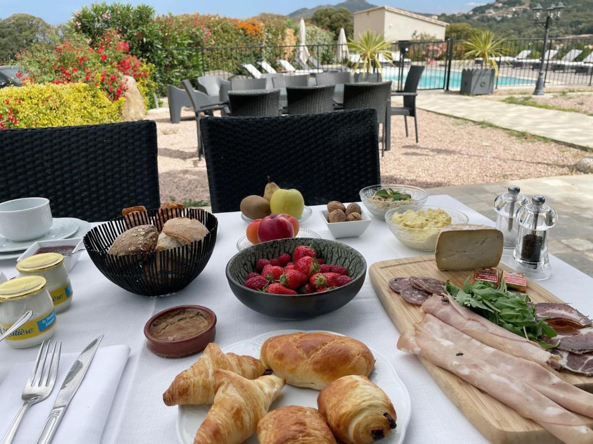 Hotel & Restaurant Les Bergeries D'Алата Экстерьер фото
